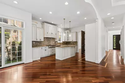 7000 N Kilpatrick Avenue, Lincolnwood, IL 60712 - Photo 15