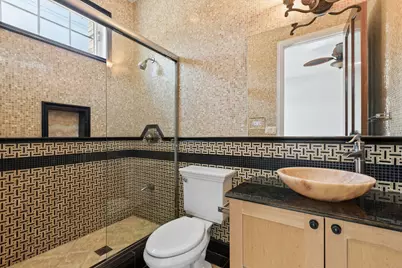 7000 N Kilpatrick Avenue, Lincolnwood, IL 60712 - Photo 23