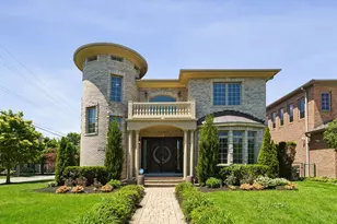 7000 N Kilpatrick Ave, Lincolnwood, IL 60712 - Photo 1
