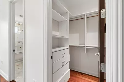 7000 N Kilpatrick Avenue, Lincolnwood, IL 60712 - Photo 33