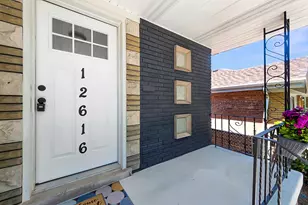 12616 S Lincoln St, Calumet Park, IL 60827 - Photo 39