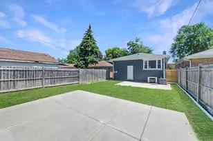 12616 S Lincoln St, Calumet Park, IL 60827 - Photo 37
