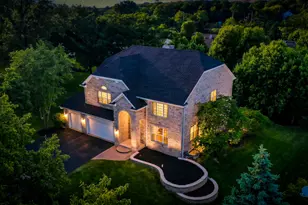 420 Chara Ct, Bartlett, IL 60103 - Photo 3