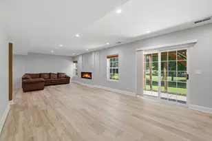 420 Chara Ct, Bartlett, IL 60103 - Photo 43