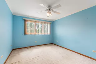 891 Young St, Lemont, IL 60439 - Photo 17