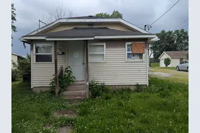 427 N Thompson Street, Carrier Mills, IL 62917 - Photo 1