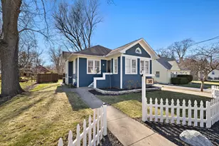 381 Douglas Ave, Crystal Lake, IL 60014 - Photo 19