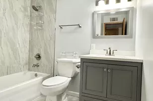 6A Kingery Quarter Rd, Willowbrook, IL 60527 - Photo 5