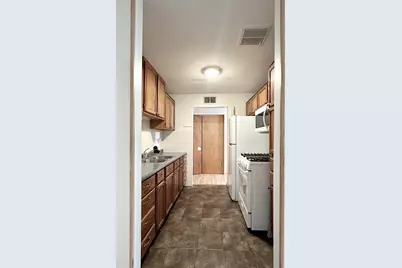 6A Kingery Quarter Road #203, Willowbrook, IL 60527 - Photo 3