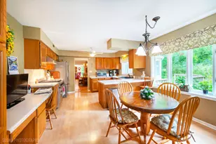 7108 Red Barn Rd, Crystal Lake, IL 60012 - Photo 7