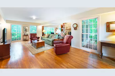7108 Red Barn Road, Crystal Lake, IL 60012 - Photo 21