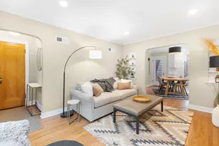 5823 N Merrimac Ave, Chicago, IL 60646 - Photo 3