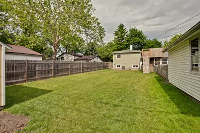 648 N Greenview Avenue, Mundelein, IL 60060 - Photo 35