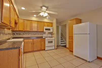 648 N Greenview Avenue, Mundelein, IL 60060 - Photo 13