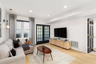 2124 N Sedgwick St, Chicago, IL 60614 - Photo 11