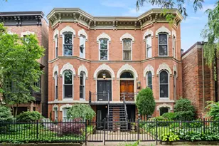 2124 N Sedgwick St, Chicago, IL 60614 - Photo 1
