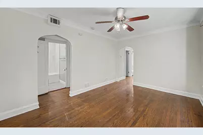 10724 S Avenue C #2, Chicago, IL 60617 - Photo 11