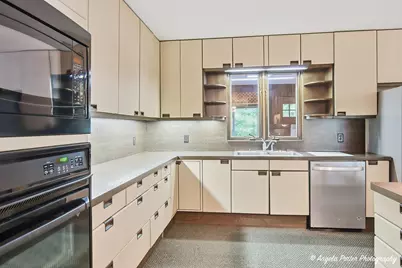 4121 Miller Oaks Drive, McHenry, IL 60051 - Photo 9