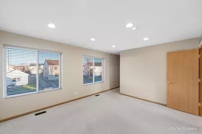 1065 Port Royal Road, Pingree Grove, IL 60140 - Photo 15