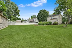 359 W State St, Paxton, IL 60957 - Photo 31