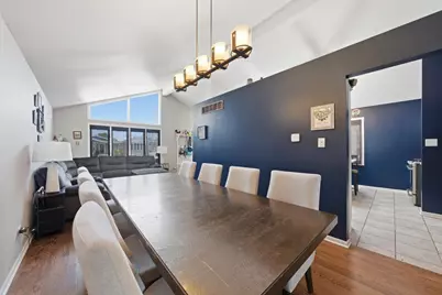 7027 W 64th Place, Chicago, IL 60638 - Photo 9