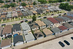 7027 W 64th Pl, Chicago, IL 60638 - Photo 25