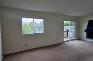 833 Village Quarter Rd, West Dundee, IL 60118 - Photo 7