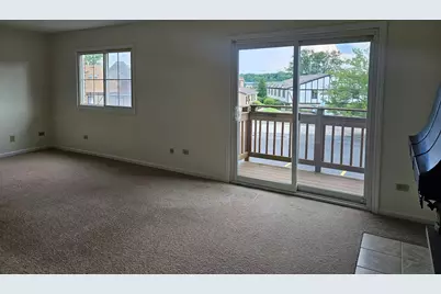 833 Village Quarter Road #G2, West Dundee, IL 60118 - Photo 3
