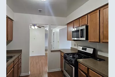833 Village Quarter Road #G2, West Dundee, IL 60118 - Photo 9