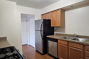 833 Village Quarter Rd, West Dundee, IL 60118 - Photo 11