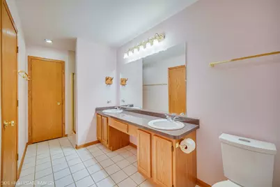 7940 W Tiffany Court, Palos Hills, IL 60465 - Photo 17