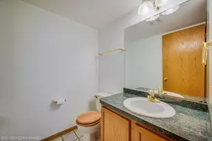 7940 W Tiffany Ct, Palos Hills, IL 60465 - Photo 11