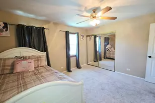 1294 Downing St, Roselle, IL 60172 - Photo 27