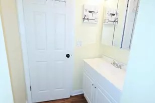 1294 Downing St, Roselle, IL 60172 - Photo 29