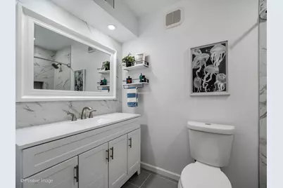 492 W Belmont Avenue, Chicago, IL 60657 - Photo 17