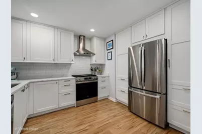 492 W Belmont Avenue, Chicago, IL 60657 - Photo 13