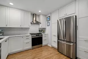 492 W Belmont Ave, Chicago, IL 60657 - Photo 13