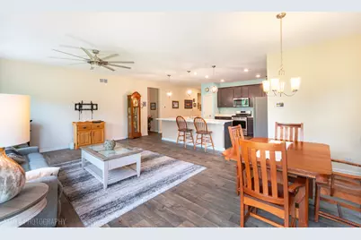 1902 Doolin Avenue, McHenry, IL 60050 - Photo 9