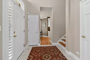 7940 Ashbrook Ct, Darien, IL 60561 - Photo 3