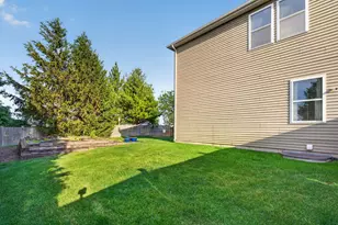 912 Hudson Dr, Joliet, IL 60431 - Photo 43