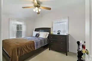 8217 Laramie Ave, Skokie, IL 60077 - Photo 11