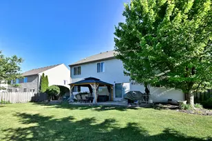 8305 Waterbury Dr, Joliet, IL 60431 - Photo 41