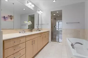 55 E Erie St, Chicago, IL 60611 - Photo 17