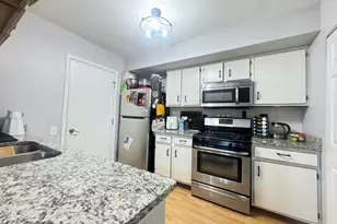1632 Normantown Rd, Naperville, IL 60564 - Photo 5