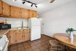 1518 Ridgeway St, Round Lake Beach, IL 60073 - Photo 13