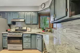 13965 W Wadsworth Rd, Wadsworth, IL 60083 - Photo 11