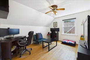 [Address not provided], Park Ridge, IL 60068 - Photo 17