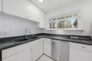 10162 Hiawatha Trail, Orland Park, IL 60462 - Photo 23