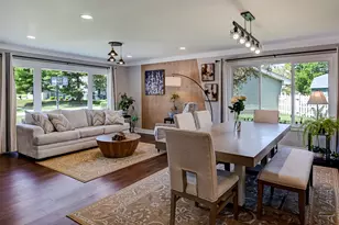 926 Holliston Ct, Schaumburg, IL 60193 - Photo 5
