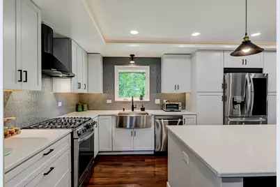 926 Holliston Court, Schaumburg, IL 60193 - Photo 9